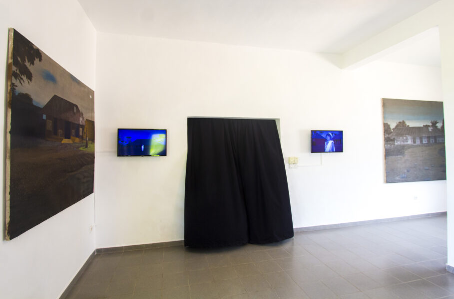 Vue de l'exposition collective « Héritages de Réel » de Joël Degbo & Frigg Toss