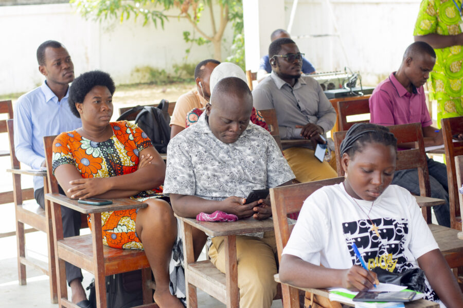 Vue de la conférence débat autour du thème : « Le secret des masques » dans le cadre de la 4è édition du Carnaval Kaleta de Cotonou