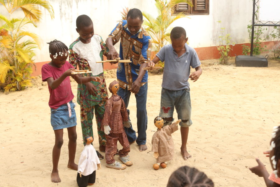 Vue de l'atelier Jeune Public d'initiation à l'art de la marionnette