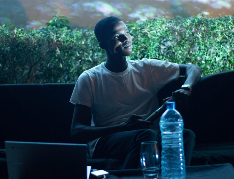 Vue de la rencontre discussion avec Fabroni Bill Yoclounon à Le Centre