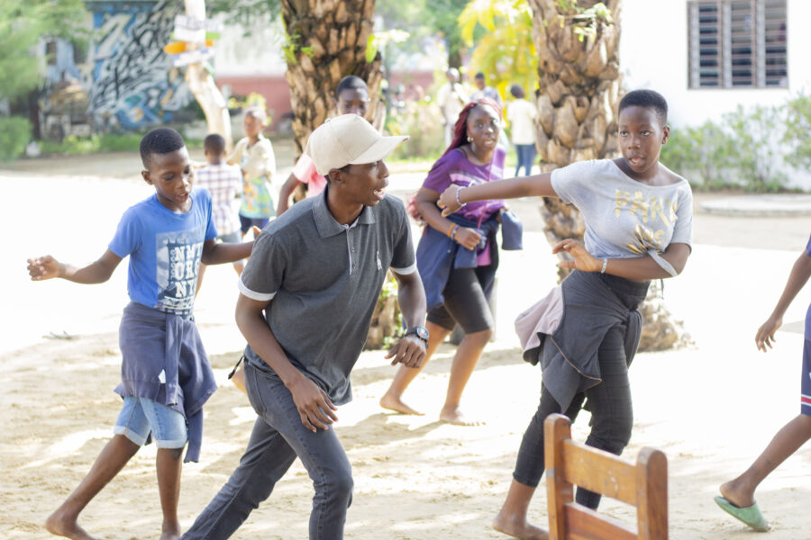Vue de l'atelier jeune public du Chaos Élégant Baby Crew à Le Centre