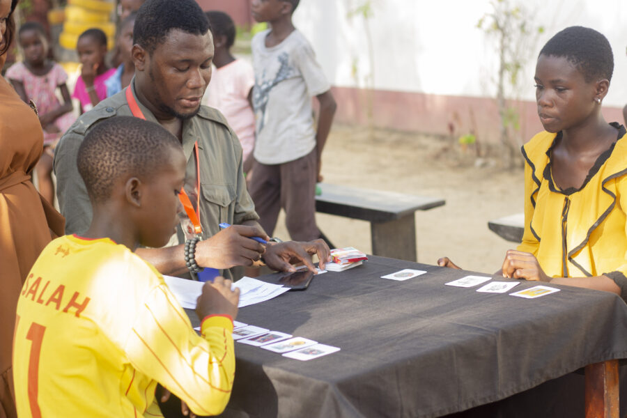 Vue de l'atelier jeune public « Wă ​nyì ​wě » à l'Espace Culturel Le Centre