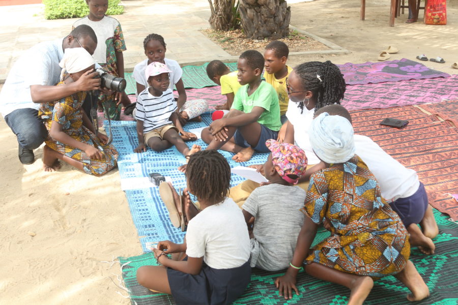 Vue de l'atelier Jeune Public d'initiation à la peinture et à la photographie