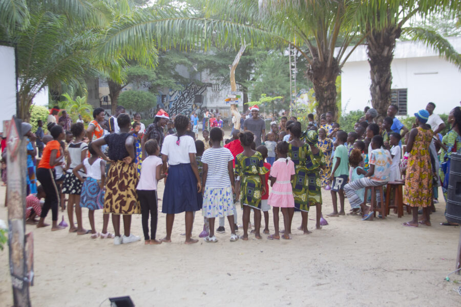 Vue de la journée Yɔkpɔ́lisá 2022 à Le Centre