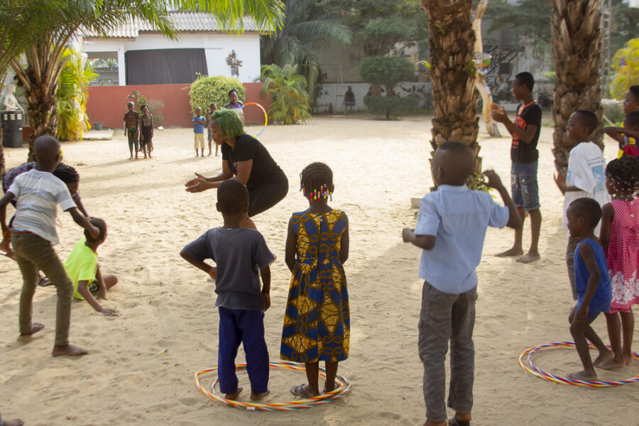 Vue de l'atelier jeune Public d'initiation au théâtre pour la préservation de l’environnement et le bien-être à Le Centre