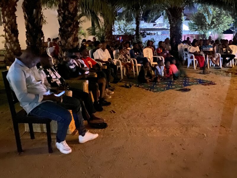 Vue de la projection du film « Le Cauchemar » à Le Centre en présence du réalisateur