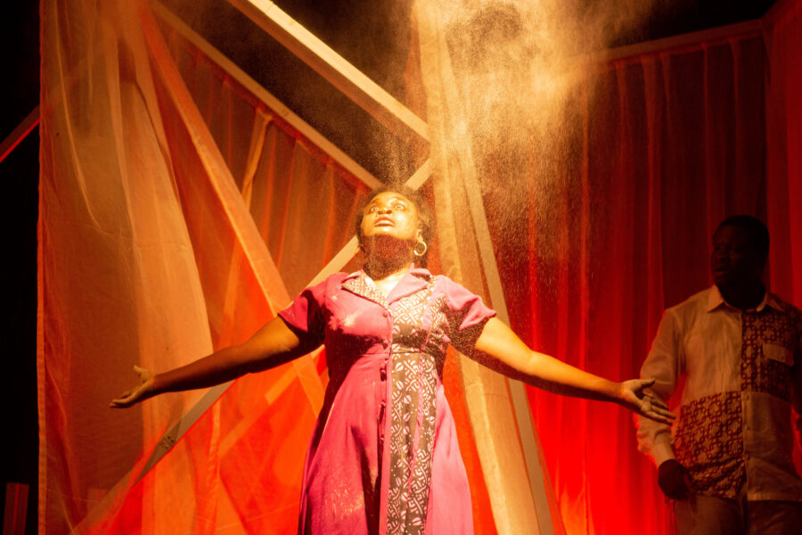 Vue de la pièce de théâtre « La faiseuse d'anges » à l'Espace Culturel Le Centre