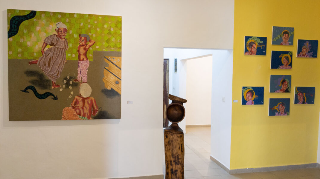 Vue de l'exposition « La Déesse » à l'Espace Culturel Le Centre