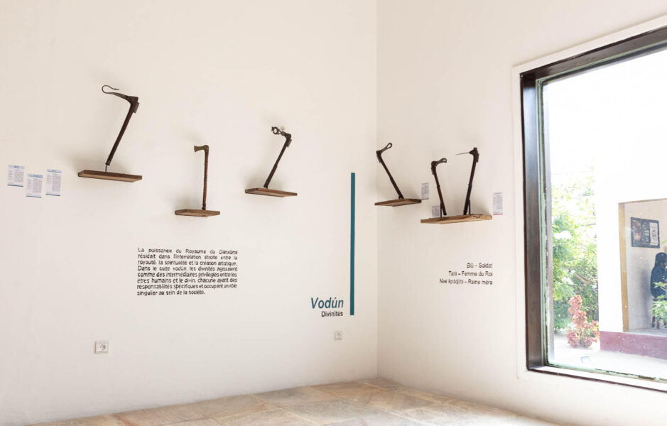 Vue du Petit Musée de la Récade avec sa nouvelle scénographie