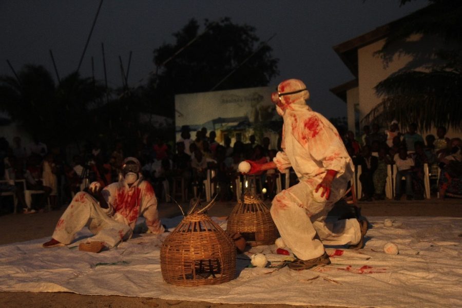 Performance, Thaís Di Marco, « Le piège », en collaboration avec Daniel Ahifon.